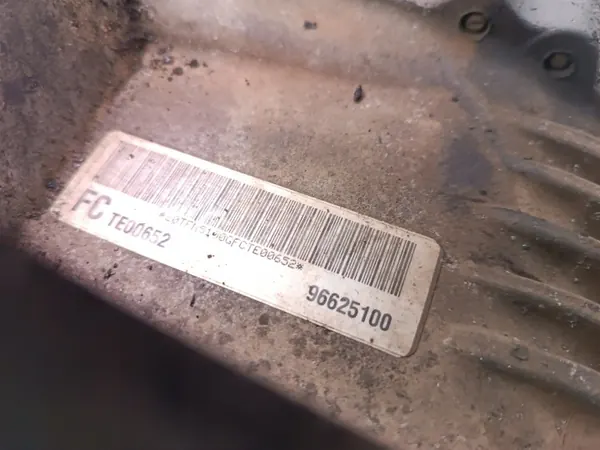 Vauxhall Antara verdeelkast OEM 96625100 2.0 CDTI image 7