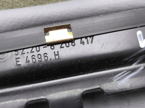 Accoudoir arrière BMW OEM 8208417 pour Série 5 E39 image 7