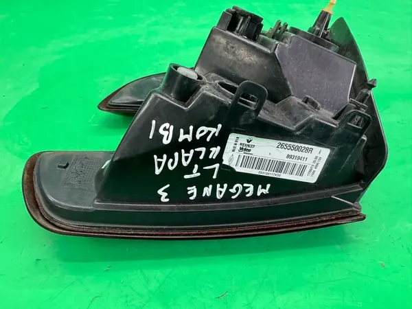 Lámpara trasera izquierda portón 265550028R Renault Megane III image 10