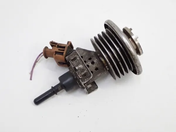 Inyector AdBlue OEM 3C0131113C para VW Sharan 2.0 TDI image 3