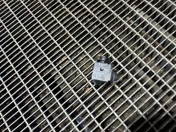 SEAT OE Luchtkwaliteitssensor OEM 5Q0907643C image 2