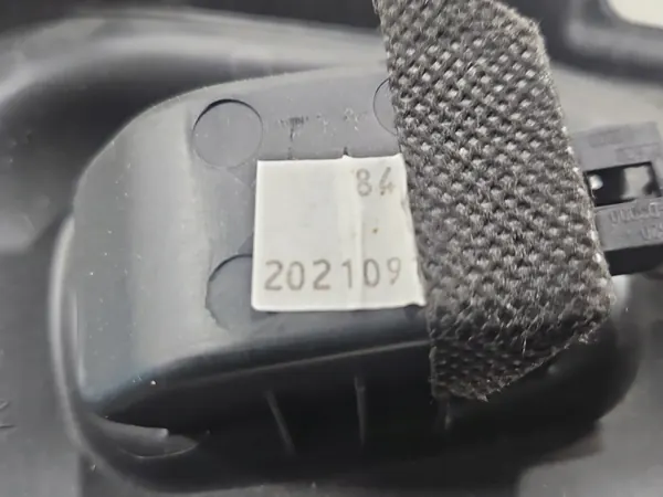 OEM 85745-S0000 Rechte Kofferraumverkleidung Hyundai i30 III image 4