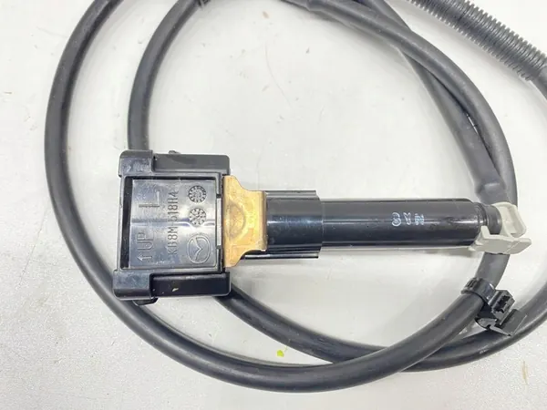 Lave-phares gauche Mazda CX-5 II 2017- OEM KB8M-518H4 image 4