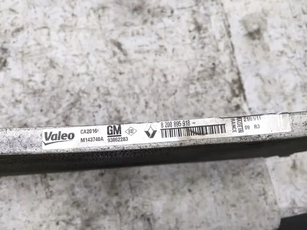 Opel Vivaro 2013 Kylmäainekondensaattori / A/C 8200895918 image 4