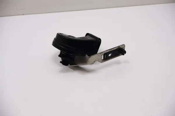 Klaxon Volvo V60 II OEM 31699986 - Occasion image 3