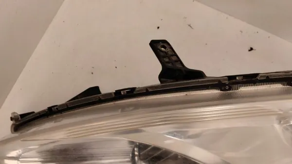 Farol dianteiro esquerdo OEM LAMPALEWASWIFT Suzuki Swift image 4