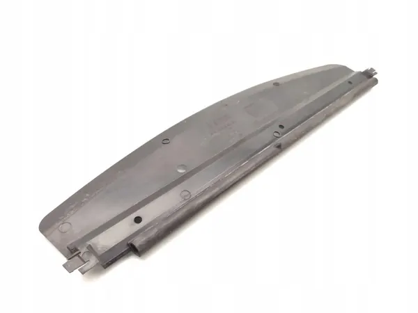 BMW X5 Cache radiateur bas OEM 8402420 (2006-2008) image 6