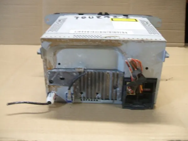 Radio CD Navigation VW Touran Passat OEM 1K0035191E image 4