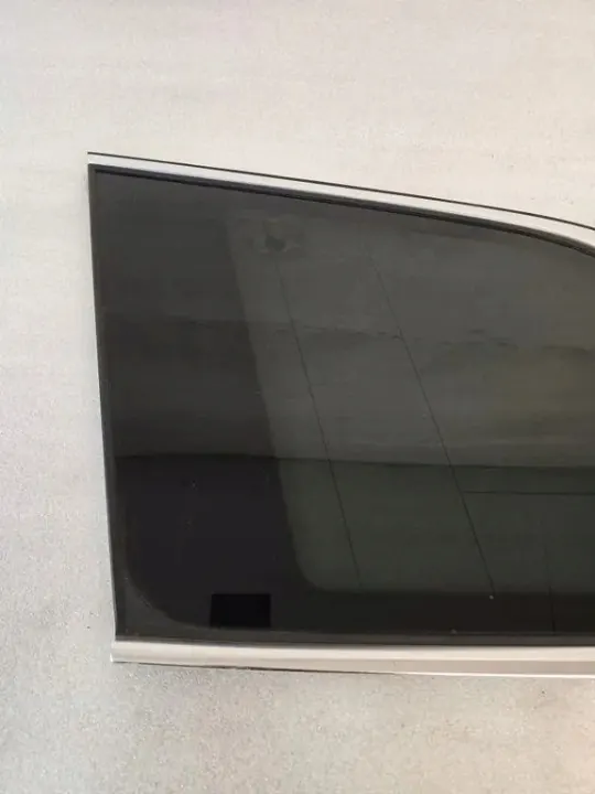 Ventana Trasera Izquierda Usada OEM 32206907 Volvo XC90 II image 3