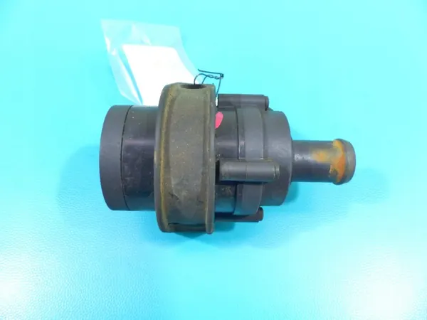 Wasserpumpe OEM 1K0965561 für Skoda Yeti 1.8 TSI image 3