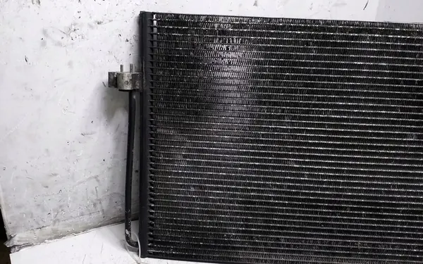 BMW OE 64509122827-01 Ilmastointikondensaattori image 5