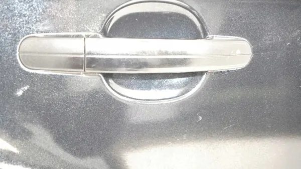 Puerta trasera derecha OEM 375484420 Ford Kuga MK1 image 4