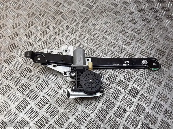 Volvo V70 Fensterheber OEM 119970xxx - Gebraucht image 2