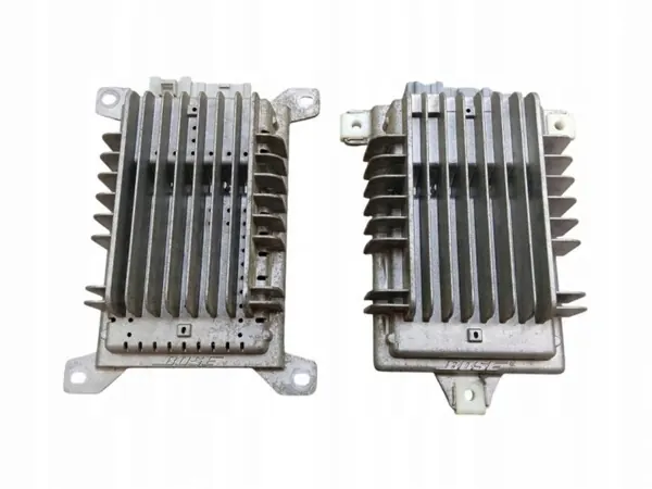 Amplificador Bose OEM 12772028/12772030 Cadillac BLS image 2