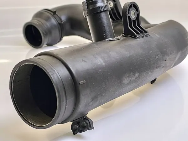 POLO IV 9N LIFT 1.9TDI Turboschlauch image 5