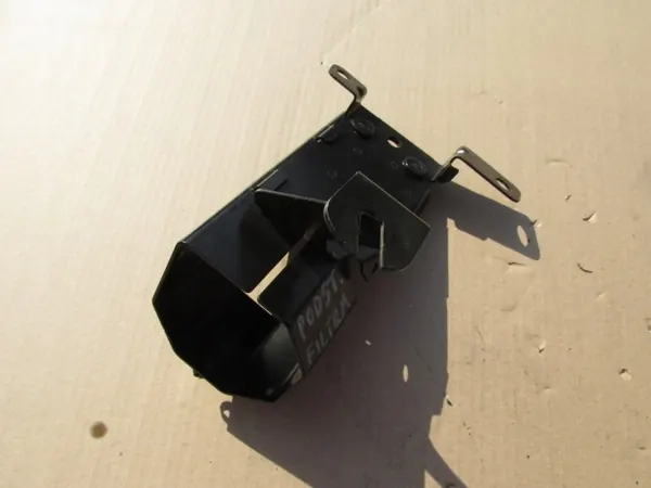 Dodge NITRO 2.8 CRD 2008 Fuel Filter Mounting OEM image 4