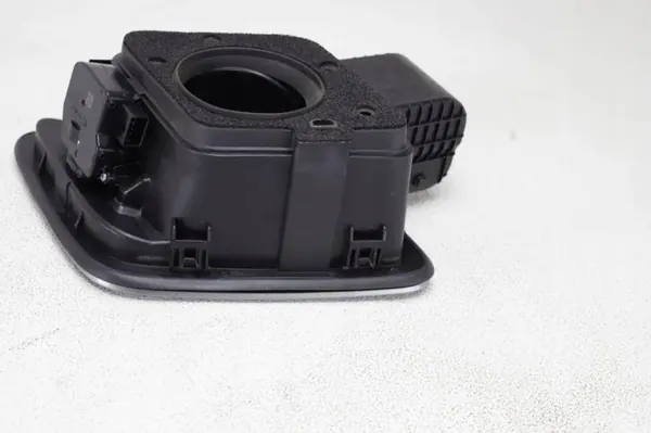 Brandstoftankklep KIA NIRO OEM 31038M6010 image 10