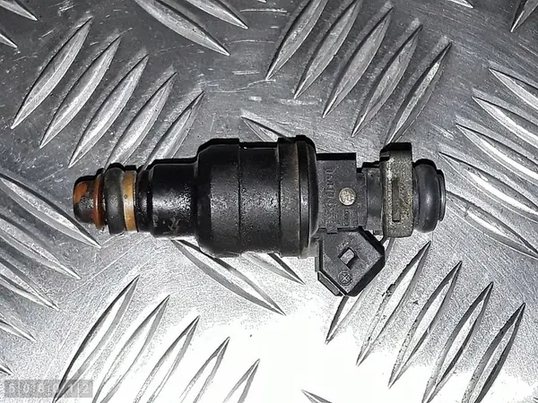 Iniettore Audi A4 B5 1995 1800 Benzina 058133551a image 3