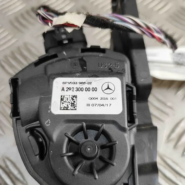 Mercedes-Benz GL X166 Gaspedaal A2923000000 image 6