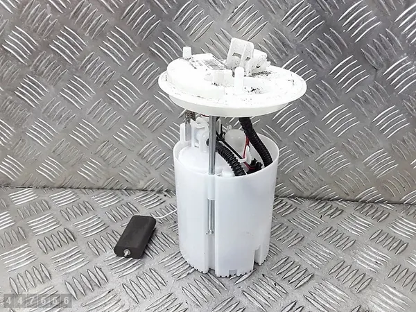 Polttoainepumppu Opel Corsa D 1.4 16V image 2