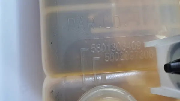 Ausgleichsbehälter IVECO DAILY 2.3 3.0 HPI EURO 6 image 4