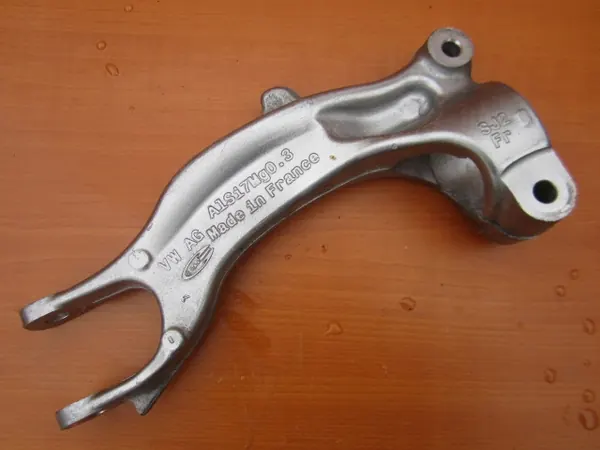 Supporto ammortizzatore anteriore destro AUDI A5 S5 8W 3.0 TFSI image 10