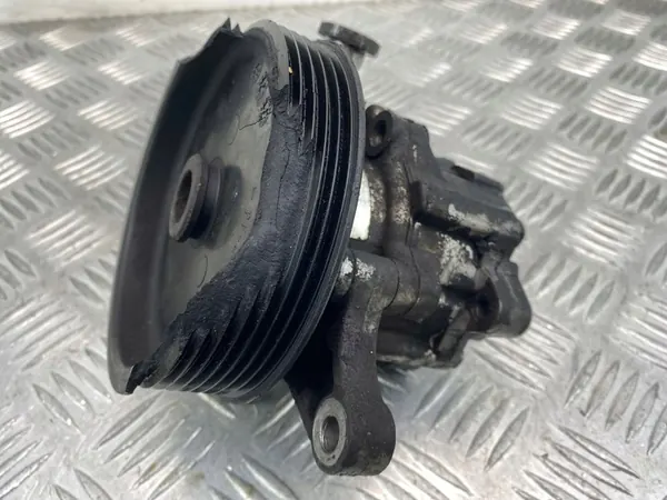 Servostyrningspump Mercedes E300 CDI W211 A0054660301 image 2