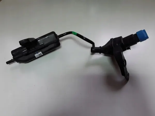 BMW Tankkaus OEM 7399294 X2 F39:lle image 2