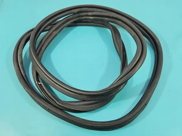 Joint de hayon Land Rover OEM IMPRK1554786 image 2