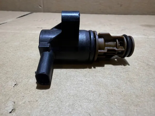 Audi Oliedruksensor OEM 05L906455E - Gebruikt image 3