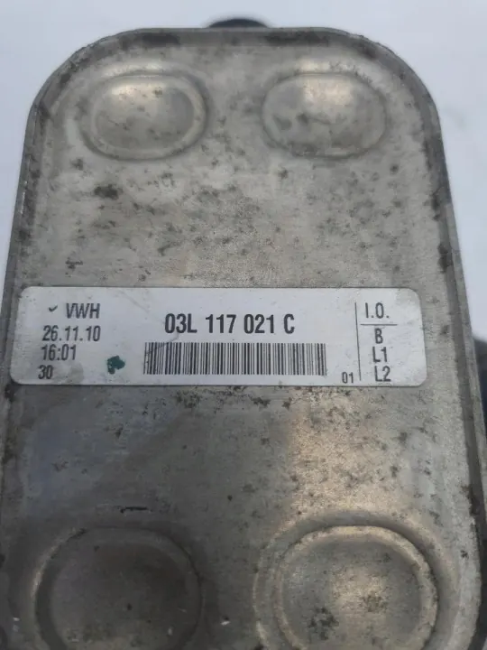 Arrefecedor óleo caixa OEM 03L117021C VW Passat B7 image 4
