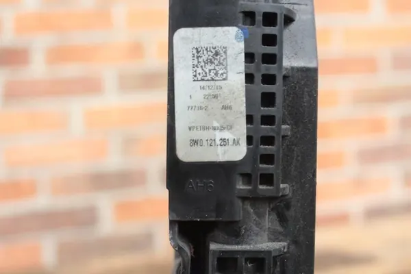 Radiador de agua Audi A4 S4 B9 image 8