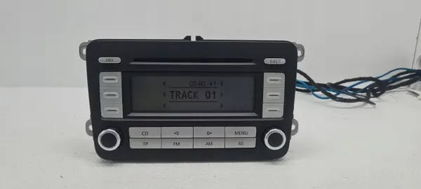 OEM 1K0035186T Tehdasradio VW Passat B6:lle image 2