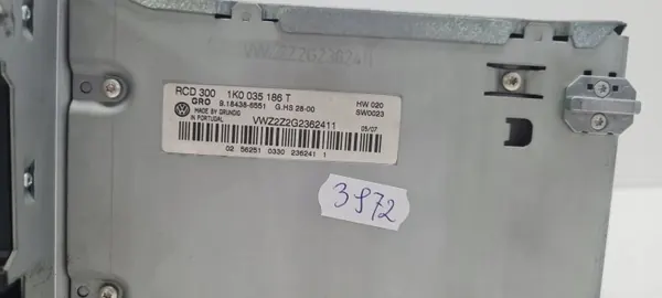 OEM 1K0035186T Tehdasradio VW Passat B6:lle image 10