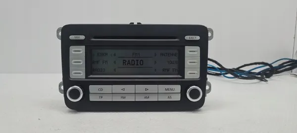 OEM 1K0035186T Tehdasradio VW Passat B6:lle image 4