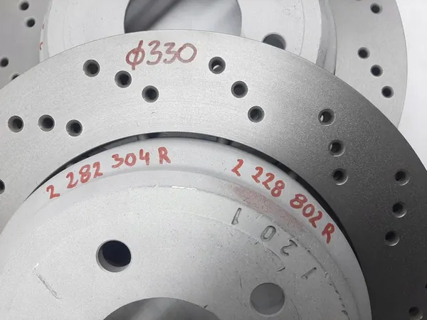 Disco de Freio Traseiro BMW M3 E46 2282304 2282303 image 4