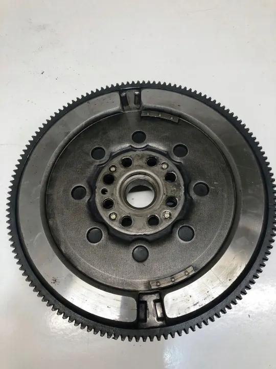 Pignon de boîte Renault OEM 27072019 - Occasion image 4