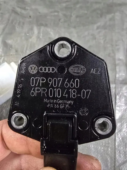 Öljyn tason anturi Audi A4 B9 A5 A6 A7 VW 07P907660 image 3