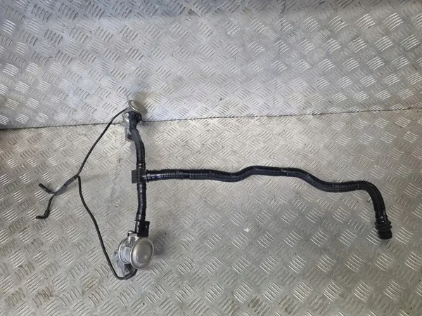 VW Touareg Venttiilit 06E131102B / 06E131101E image 2