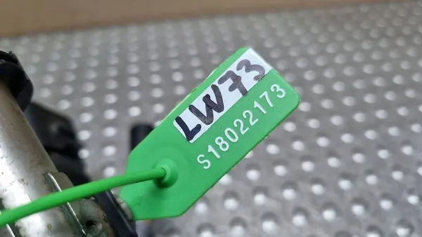 Kraftstoffrail Einspritzdüsen Audi A4 A5 A6 1.8 2.0 TFSI 06K133317C image 5