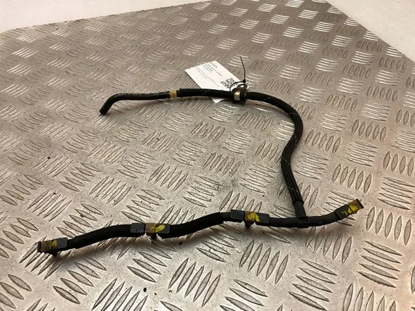 Audi Q5 SQ5 2010 Kraftstoffrücklaufleitung 03L130235AE image 2