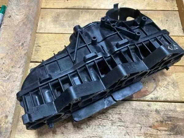 Colector de admisión OEM 6460902237 Mercedes-Benz E W211 image 3