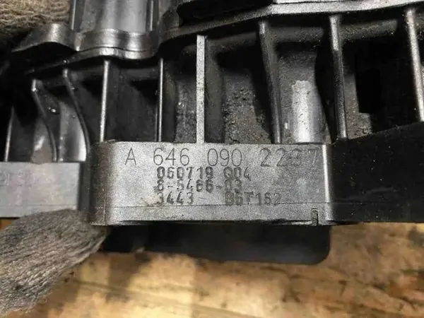 Colector de admisión OEM 6460902237 Mercedes-Benz E W211 image 5