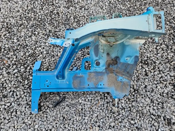 OEM 64534-H8000 Longarina Quarto Esquerdo Kia Rio IV image 3