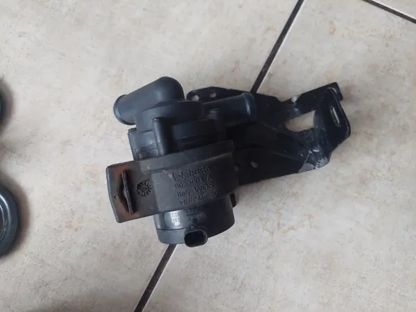 Webasto Standheizung OEM 5QF815005Q - Gebraucht image 3