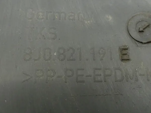 Vasen etulokasuoja OEM 8J0821191E Audi TT 8J:lle image 8