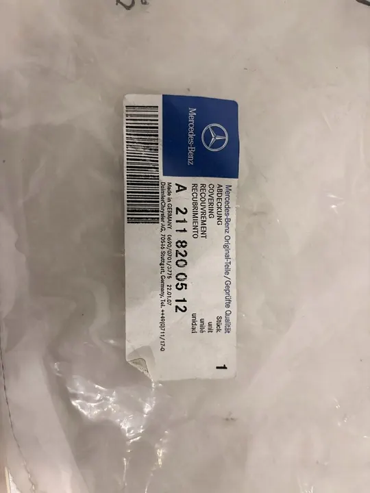 Joint de phare gauche Mercedes W211 image 4