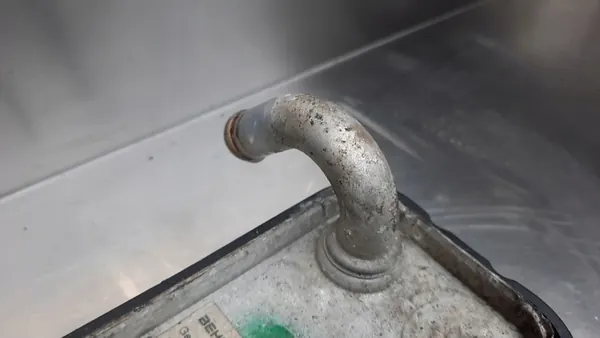 Enfriador de aceite 8677974 Volvo S60 V70 II 2.4B image 4