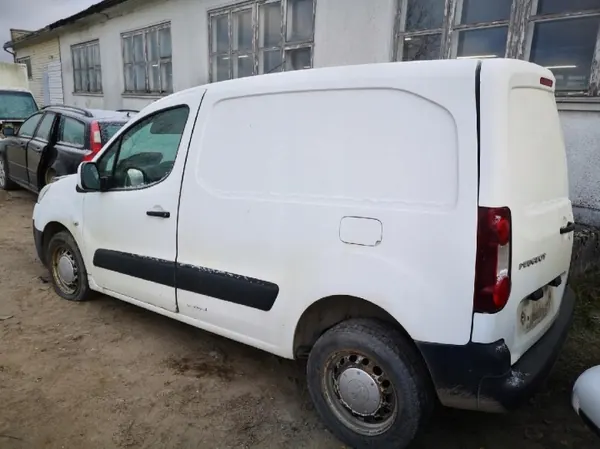 Pakoputken keräin OEM 2652344 Peugeot Partner 2012 image 8