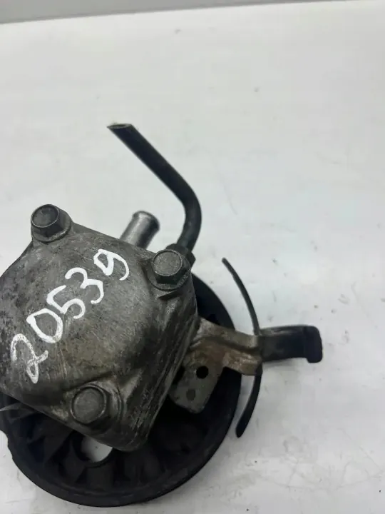Volvo 2.4 D5 ohjauspumppu OEM 7611332112 image 3